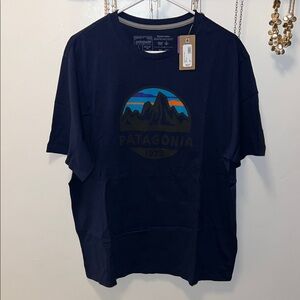 Patagonia Men's Classic Navy Blue Graphic Tee